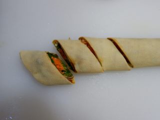 7、完美便当方程式「16」,斜刀切成小段，完成！