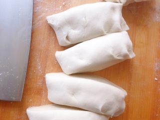 10、老面大碱馒头,分成你想要的大小