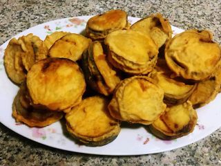 9、#冬日暖心菜#鱼香茄盒,看着这诱人的茄盒就好想吃