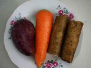 1、山药紫薯粥,山药，紫薯，胡萝卜，洗净