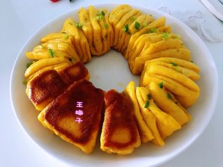 12、南瓜水煎花卷,成品。
