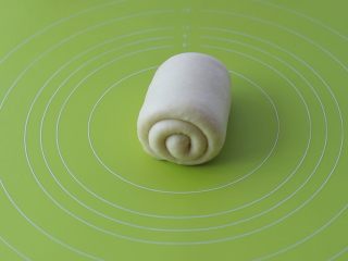 19、米粥吐司,自上而下卷起来