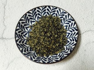 3、芒果牛奶芝麻燕麦粥,一勺核桃芝麻粉