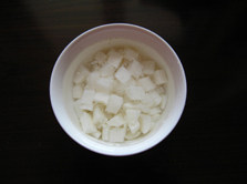 1、山药薏米茯苓粥 ,山药去皮切小块，泡在水里（防止氧化）