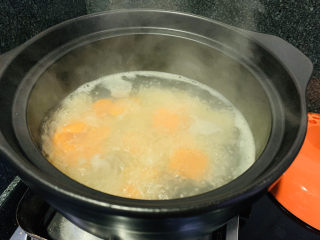 14、小米红薯粥,煮的时候要搅拌下；