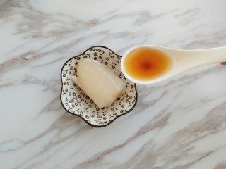 7、龙利鱼蔬菜粥,龙利鱼加入一勺料酒