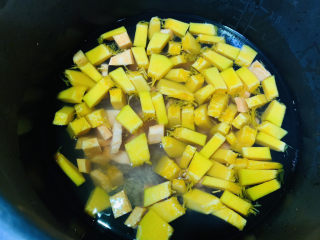 11、红薯南瓜粥,按电饭煲煮粥档，并预约时间