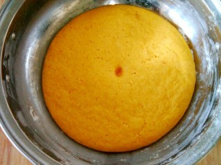 9、南瓜 花卷,醒发原先面团两倍大即可