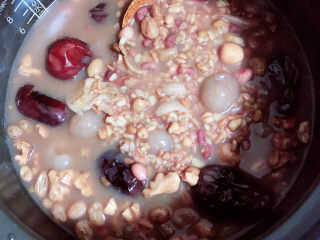 7、腊八粥,选择豆按键，55分钟就煮熟了。