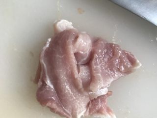 7、一碗虾粥,瘦肉切片