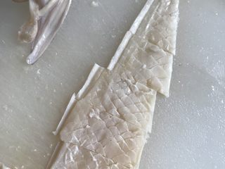 10、一碗虾粥,鱿鱼开花切小段