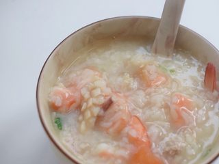 13、一碗虾粥,干鱿鱼泡出来水煮粥太好吃了