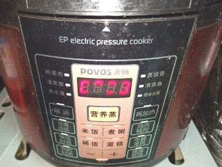 21、压力锅版红薯肉松面包,按下蛋糕键，40分钟