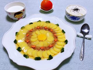 13、豆腐太阳花,搭配米饭、鲜奶和水果就是营养均衡的膳食