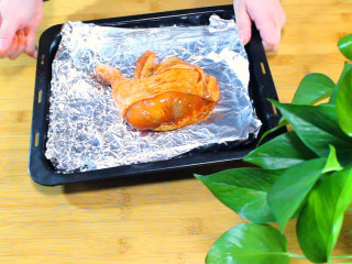 9、新奥尔良烤鸡腿,（第二天）放入烤盘