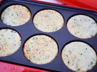 16、煎薄罉,继续煎至金黄色即可