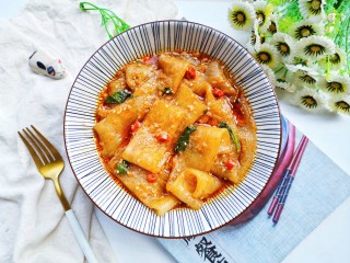 15、麻酱宽粉,搅拌均匀，