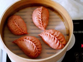 20、韭菜海虹发面包&紫薯二米粥,鲜美无比的韭菜海虹包子出锅了