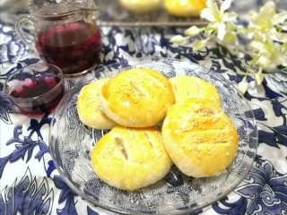 36、中式点心+老婆饼,老婆饼烤好后从烤箱中取出涼凉。内馅软糯,外皮酥香,好吃的不得了!