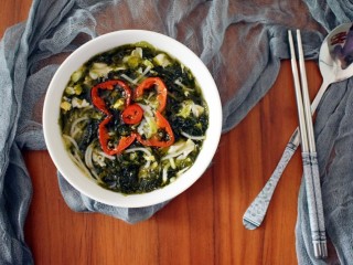 17、紫菜虾皮鸡蛋面,简单，美味，又有营养！