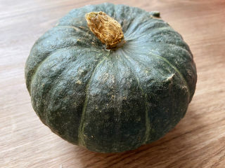 4、红薯南瓜粥,南瓜最好用这种贝贝南瓜，又甜又面。