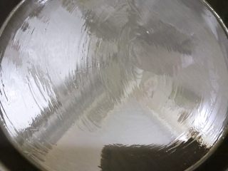 7、广式小吃——香甜Q弹伦教糕,披萨盘里刷一层薄油防粘