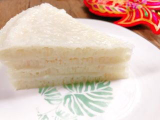 11、广式小吃——香甜Q弹伦教糕,美美的鱼翅纹，下次换个小盘蒸应该更美