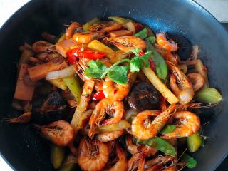 10、香辣干锅虾,满满的诱惑,开动!