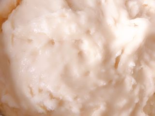 3、山药饼,打成完的山药泥