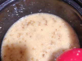 8、绿豆小米粥,四十分钟后完成