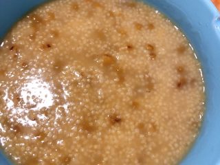 9、绿豆小米粥,食材的量我家是四人份的