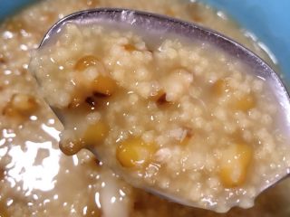 10、绿豆小米粥,软糯的小米和绿豆 百合 味道很赞????