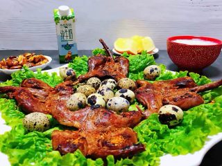 15、香煎鹌鹑,家人在一起开开心心的吃每一餐是件多么幸福的事情