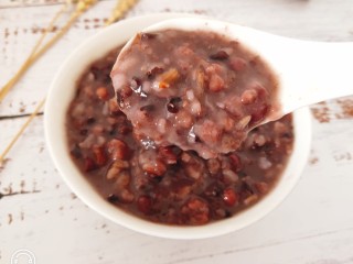 6、黑米八宝粥,一次可以吃两碗