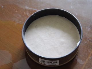 13、（不用烤箱)迷你巧克力果仁蛋糕,冻好后，拿出来晾一会儿