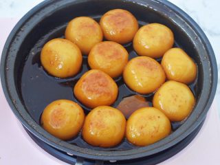 12、糖不甩,炒至红糖汁快熬干时关火