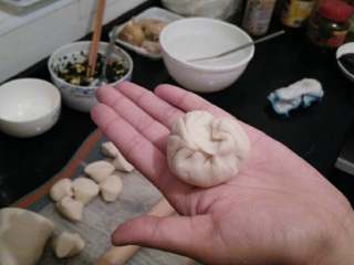 11、≈韭菜鸡蛋包≈,收口