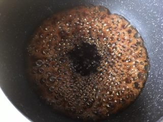 17、清蒸鱼,小火加热到全部冒泡儿