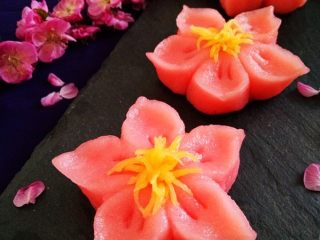 17、樱花和果子,感叹樱花缤纷的唯美,浪漫倾城!