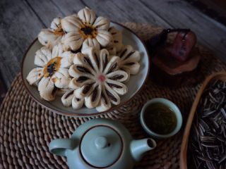 43、枣泥菊花酥,外皮酥脆 内馅软绵