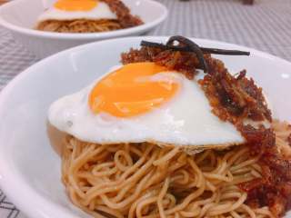 14、自制XO酱,早上做两份葱油拌面加太阳蛋，再来一勺XO酱，分分钟提升口感和档次呦～