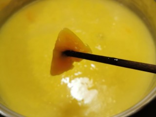 13、小米红薯粥,红薯完全熟透