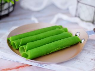 11、菠菜汁蛋饼,成品图