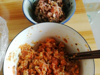 5、蒸云吞,调好的馅料