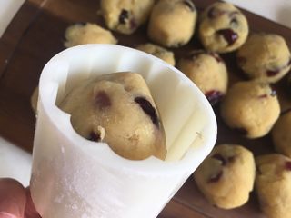 9、冰爽绿豆糕,也可以用塑料模具做法同上