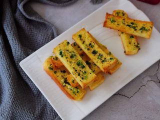 13、蒜香吐司条,图二