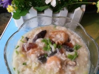 4、香菇皮蛋虾仁粥#健康美颜餐#,成品图