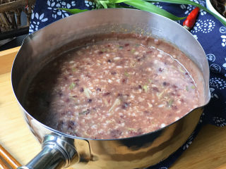 8、香菇瘦肉红豆沙燕麦粥,营养又美味