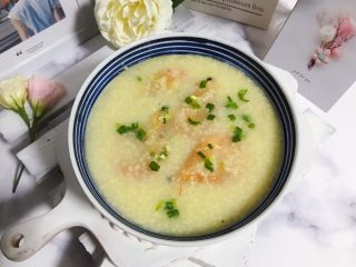16、鸡汁虾干小米粥,成品图