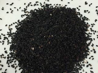 13、烤紫薯糯米饼,准备黑芝麻